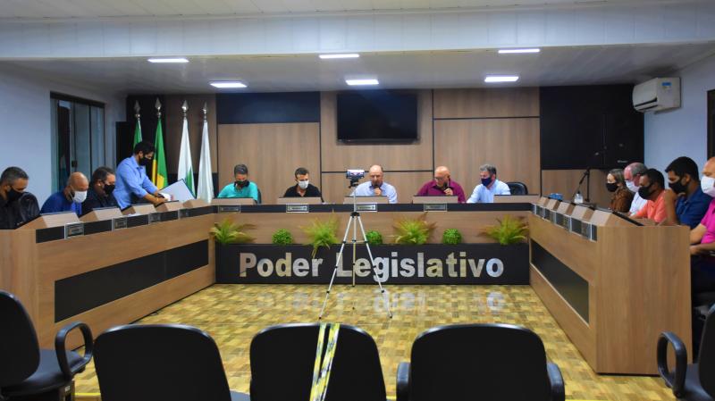 Câmara aprova em 2ª discussão visão monocular como deficiência e novo limite da faixa de reserva edificável